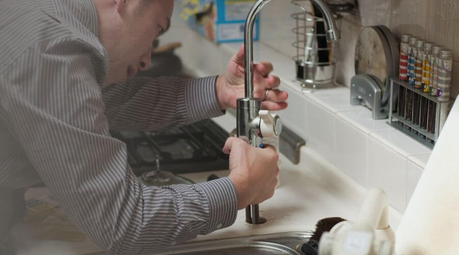 Professional sink repair in Waterflow, NM